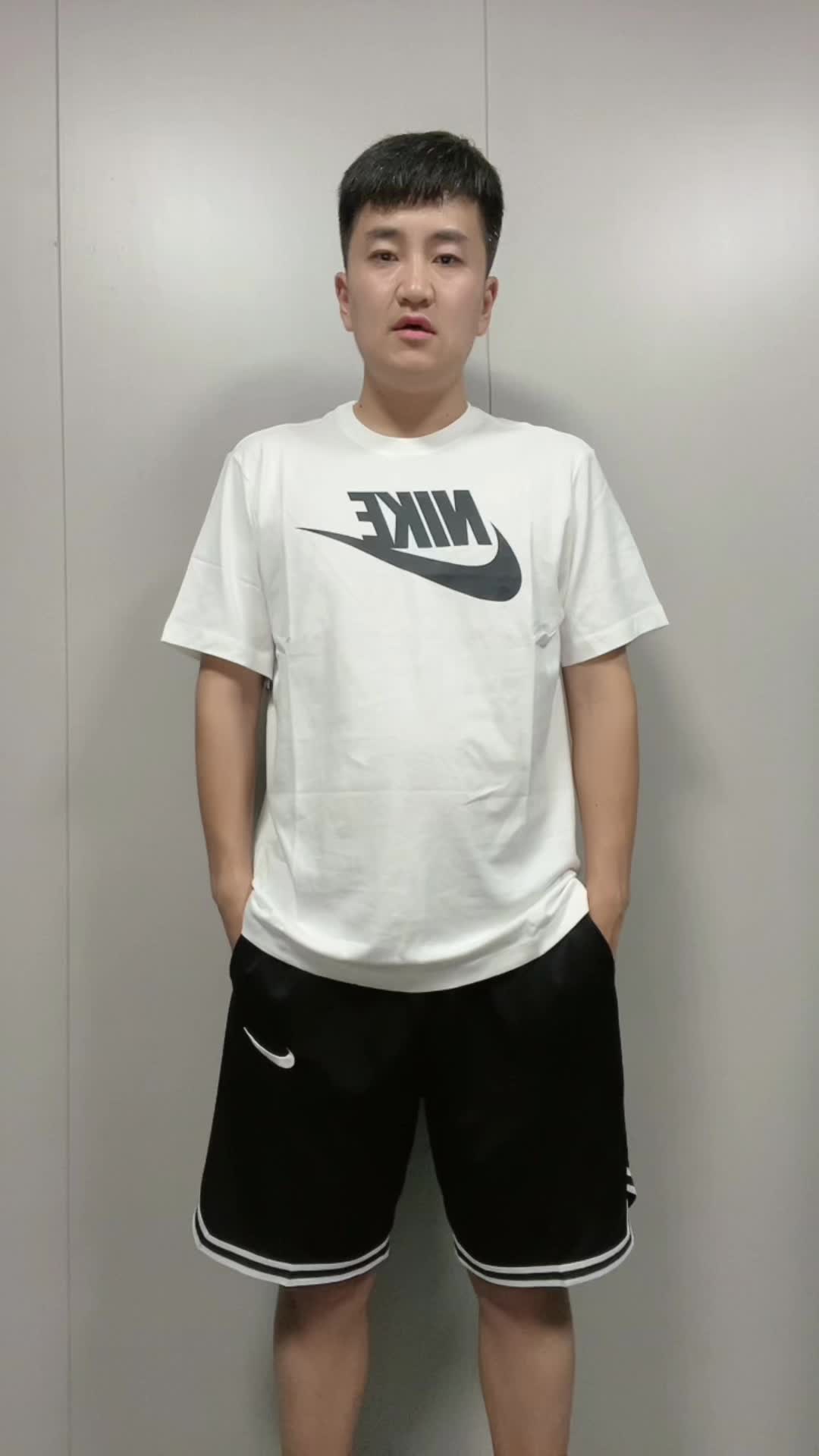 送男友推荐|百元Nike短袖😘