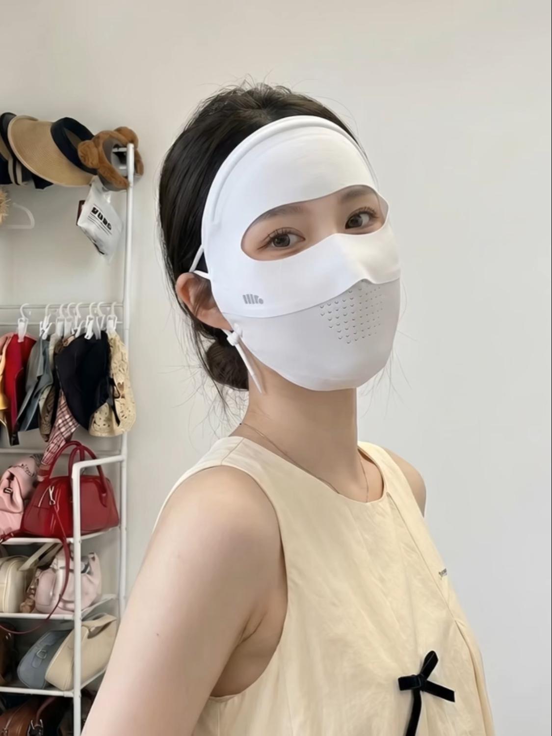 蕉下这款全脸防晒口罩，透气网孔不闷汗，户外骑行、通勤戴都合适。