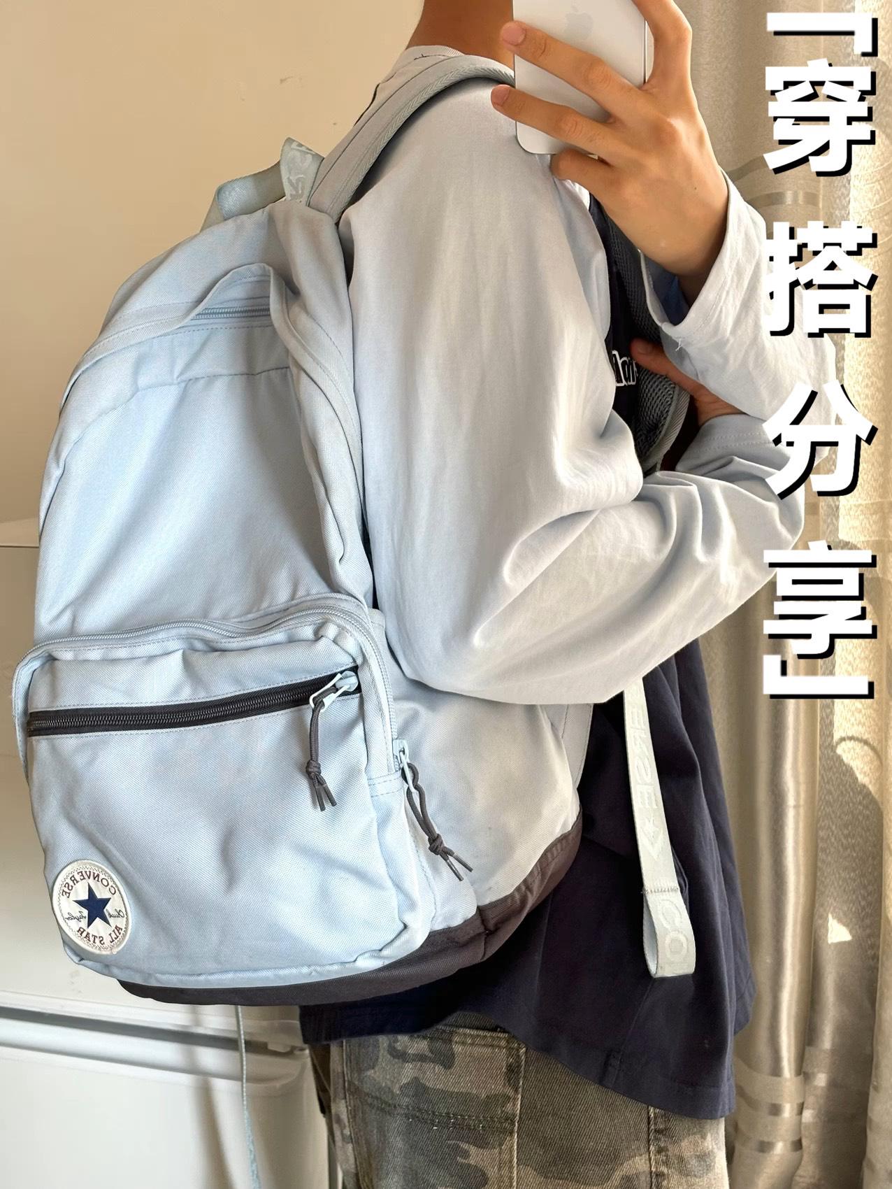 浅色系双肩包🎒