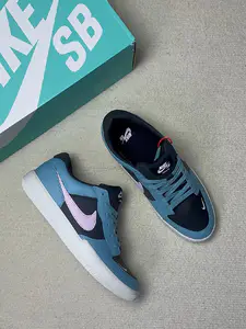 被这双蓝色板鞋拿捏了⁉️把春天穿在脚上