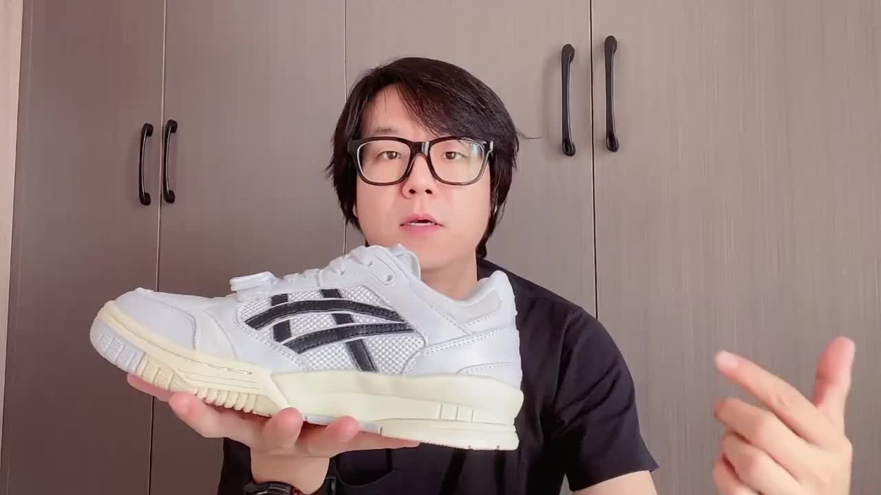 #今天拍双鞋 之前这个联名款价格也是居高