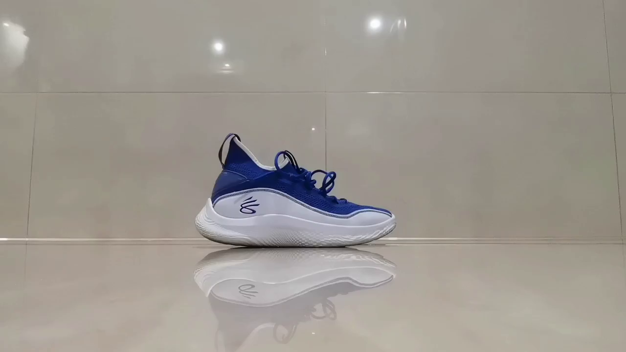 【库里8】见过球鞋钉死在地上吗?什么叫做