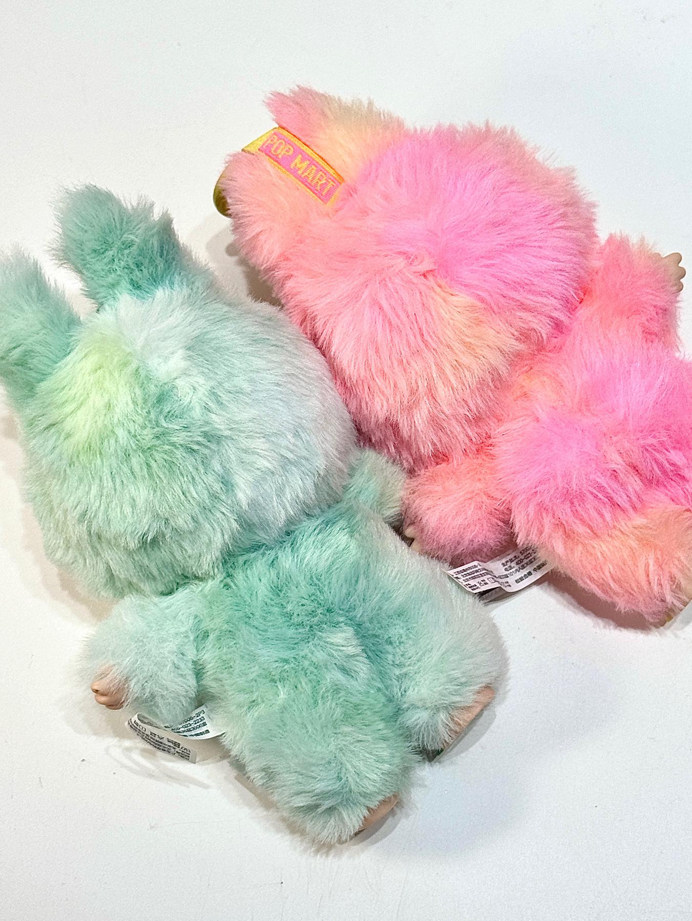 哦莫！Labubu背面也不基础…