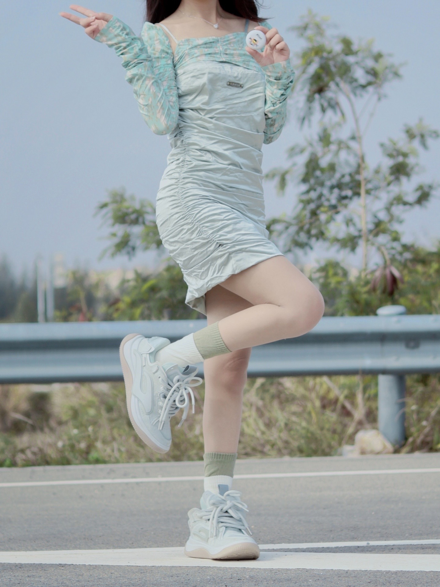 今天穿搭！！！

#该穿春装了 #我们女