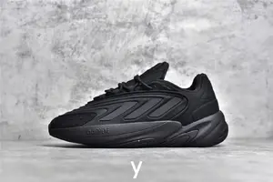 adidas originals Ozelia 三叶草 复古防滑 低帮
运动老爹鞋 男女同款黑