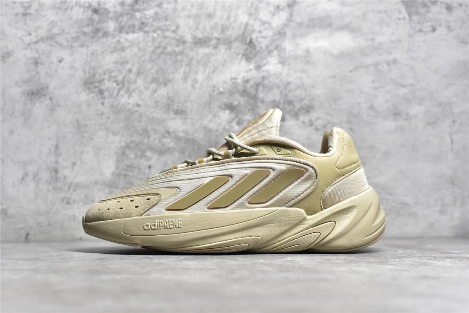 adidas originals Ozelia 复古百搭 低帮休（跑
步鞋 男女同款 棕色拼接