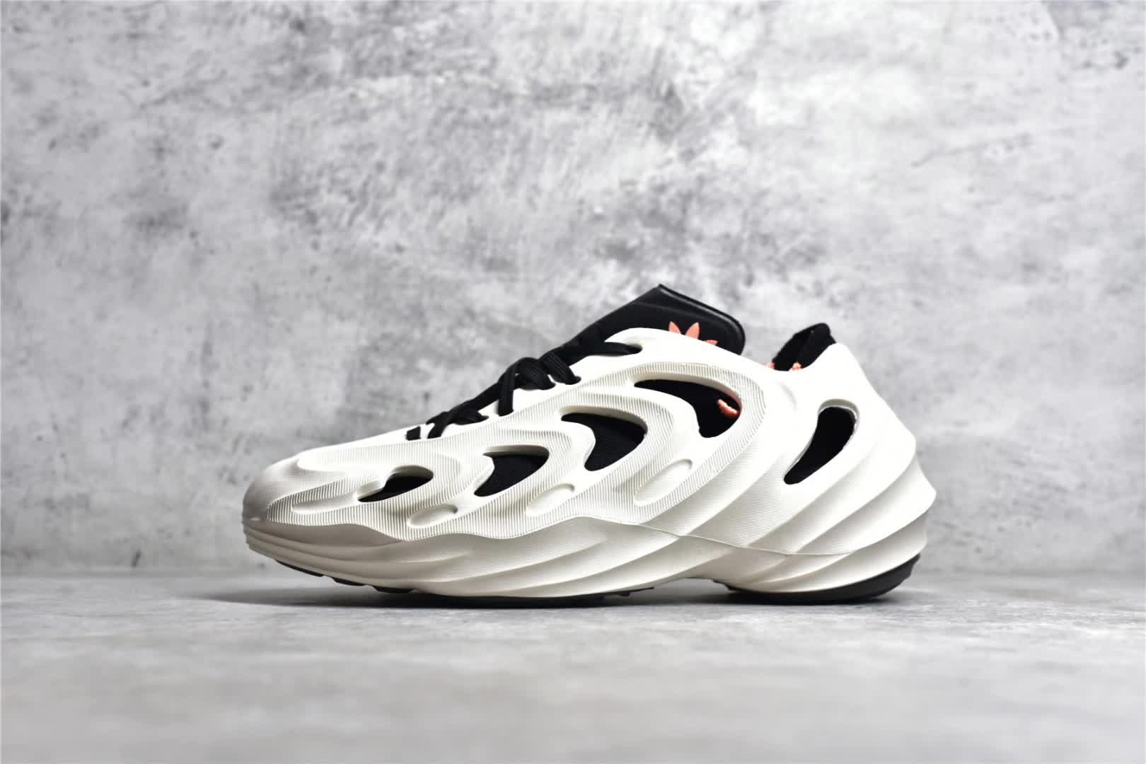 adidas originals adiFOM Q 白色/黑色