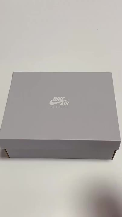 今天给大家开箱近期发售且热销的
Air