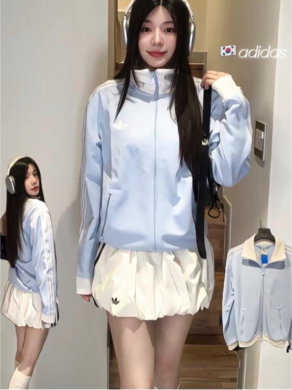 baby蓝白外套好显白!