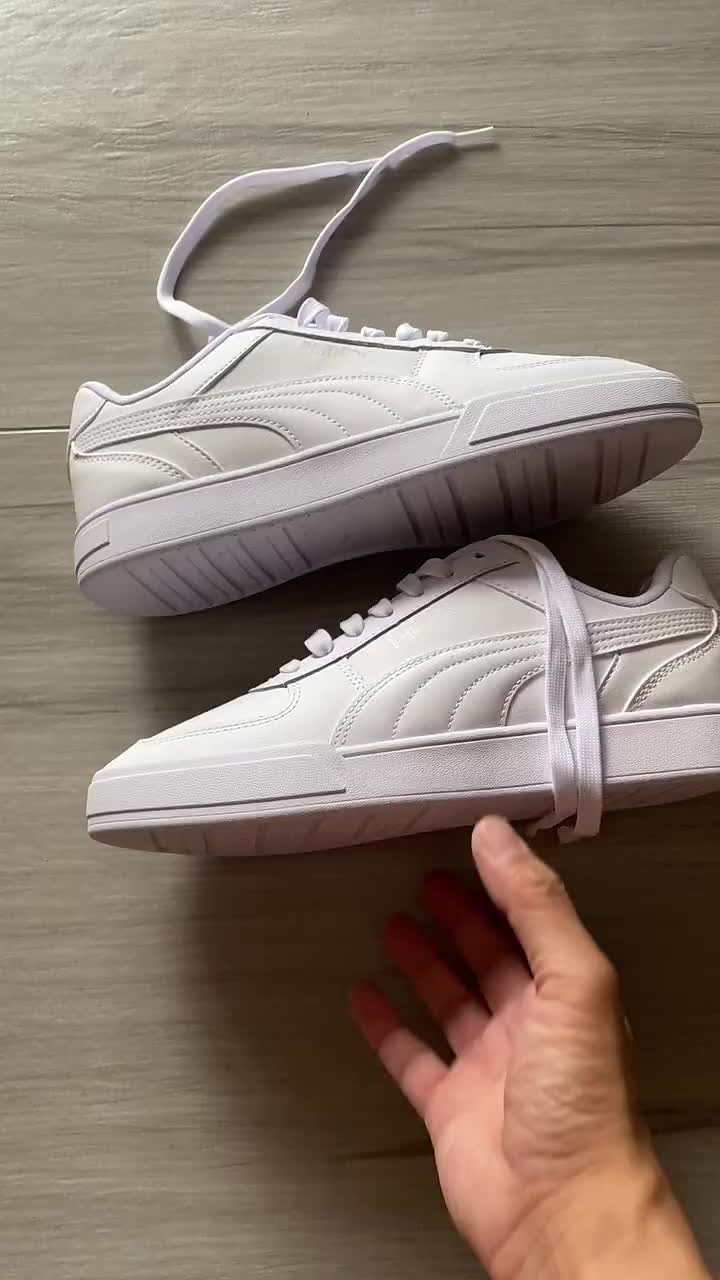 今天把我最百搭的单品都穿在身上了😆
小白