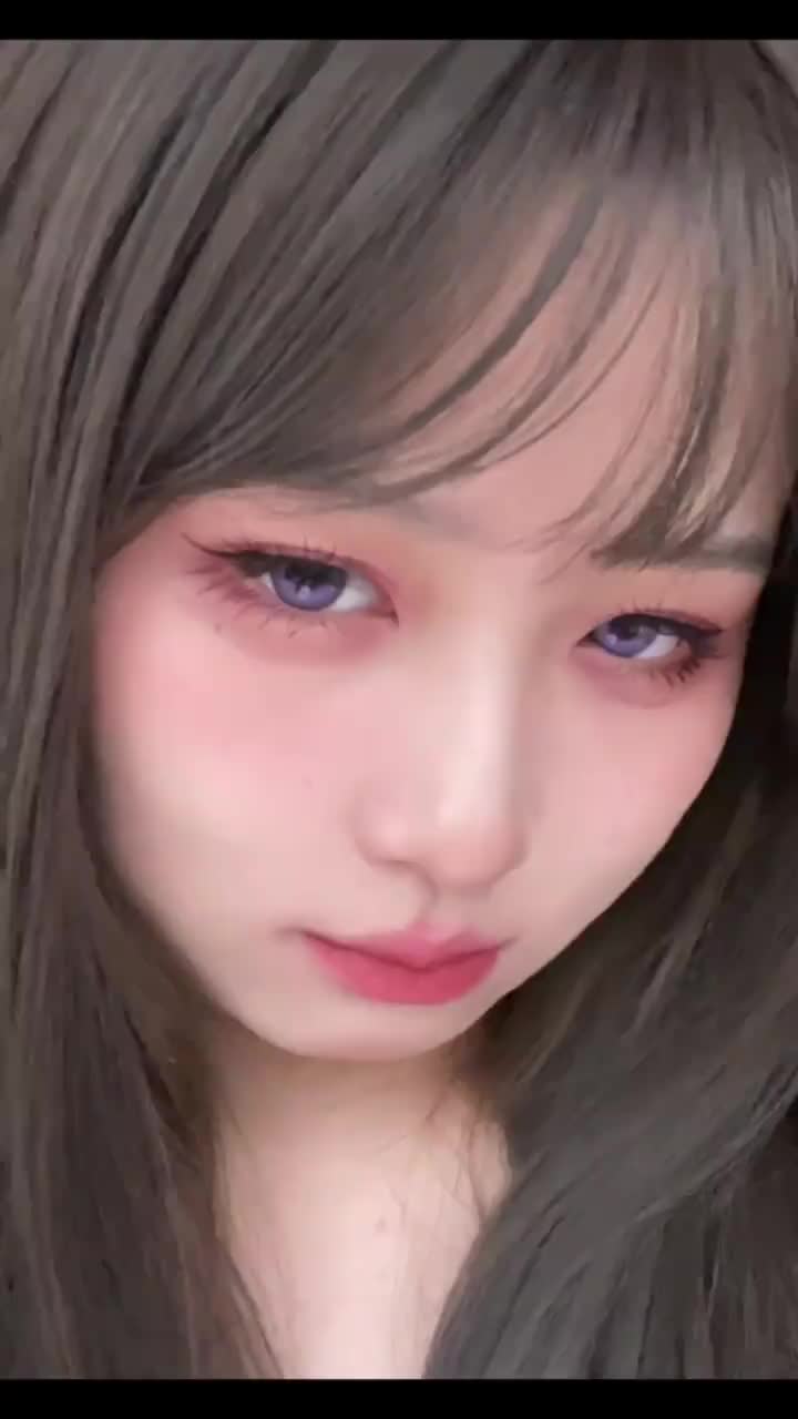 原来，紫色眼珠还可以这样配眼妆？？？