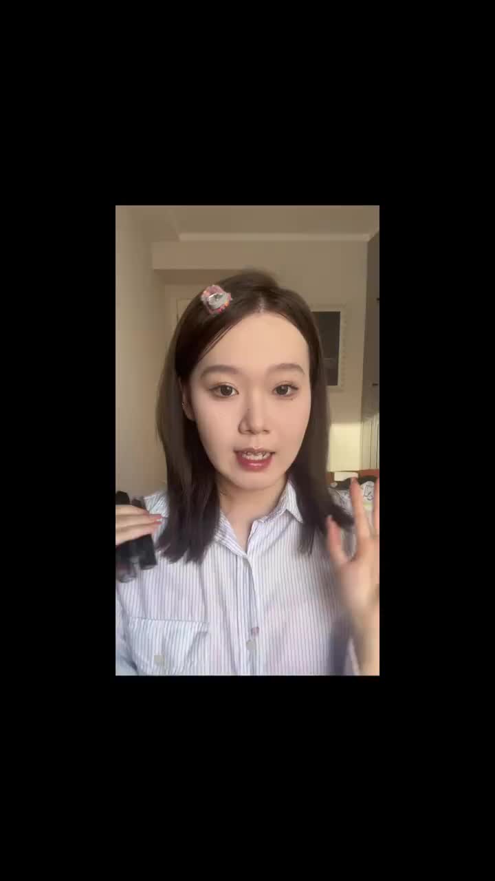 荔萌黑羽毛固体唇蜜自用5⃣️支的试色来咯！