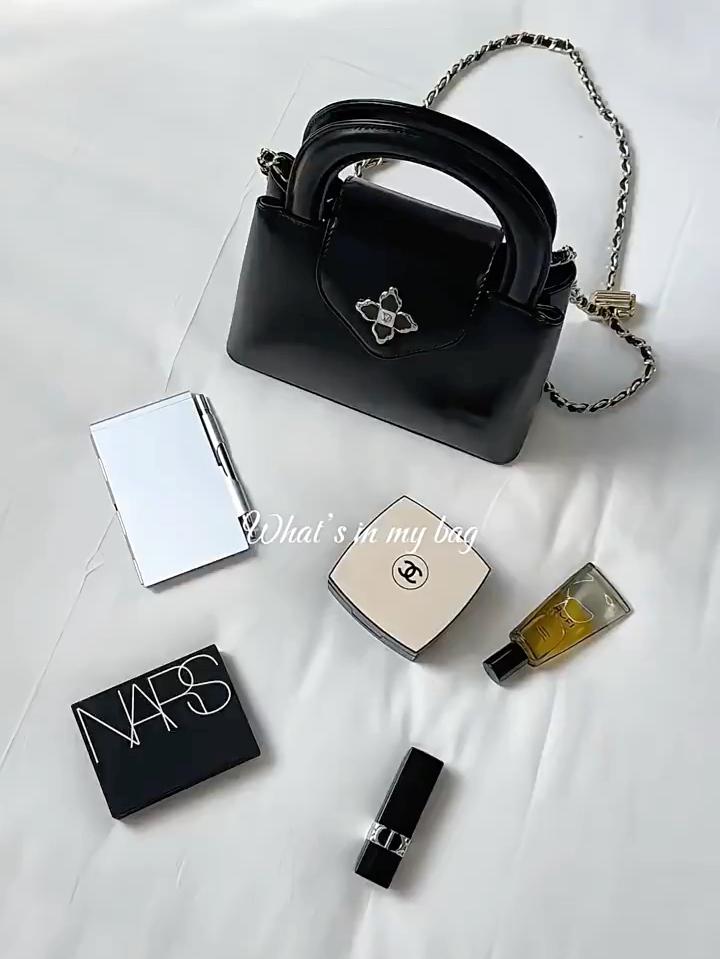 精致女生包里有什么嘞