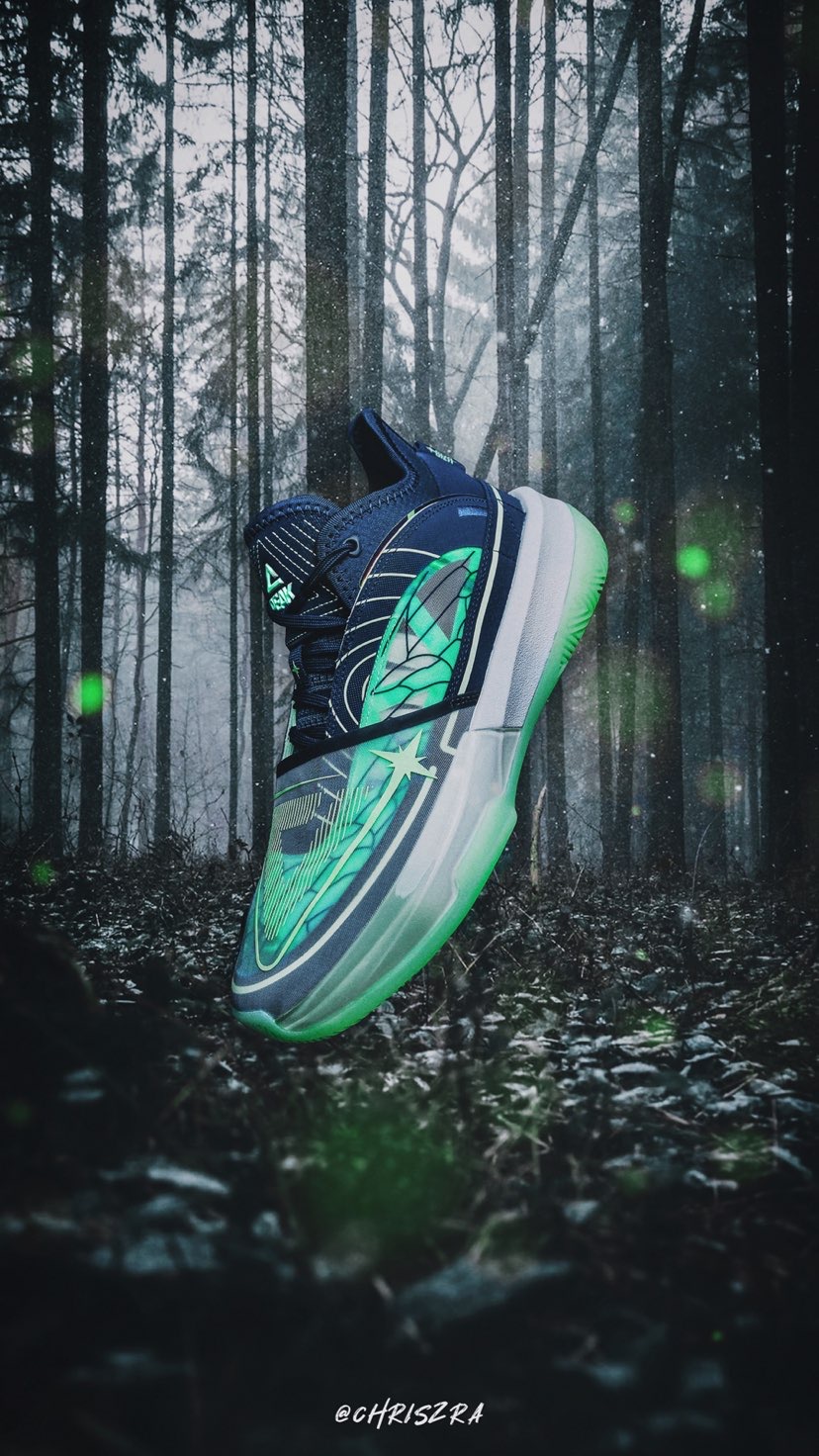 🌃萤火之森🌃

👟：UZIS x PEA