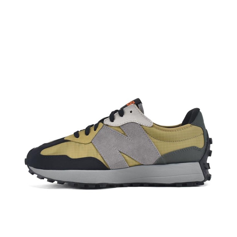 New Balance 327