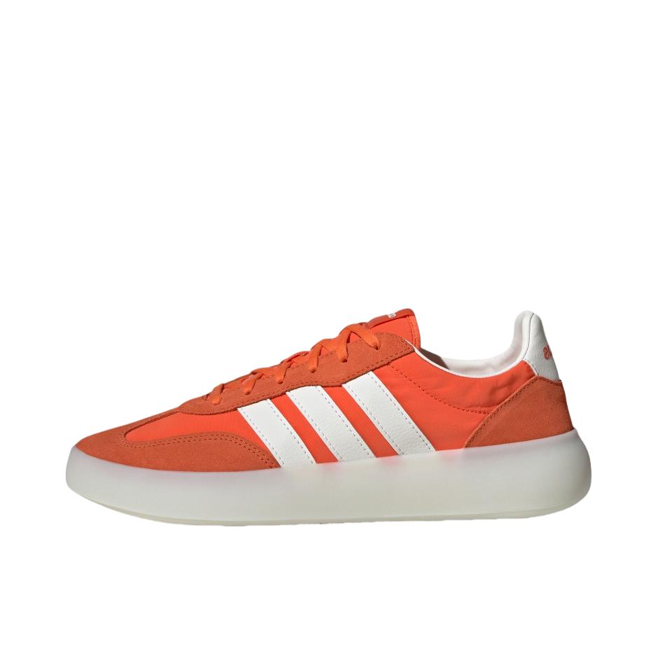 推荐商品：adidas BARREDA DECODE T头鞋 德训鞋 板鞋 百搭复古时尚简约防滑耐磨舒适轻便透气薄底贴合支撑 半冲击橙/亮白/汉玉白