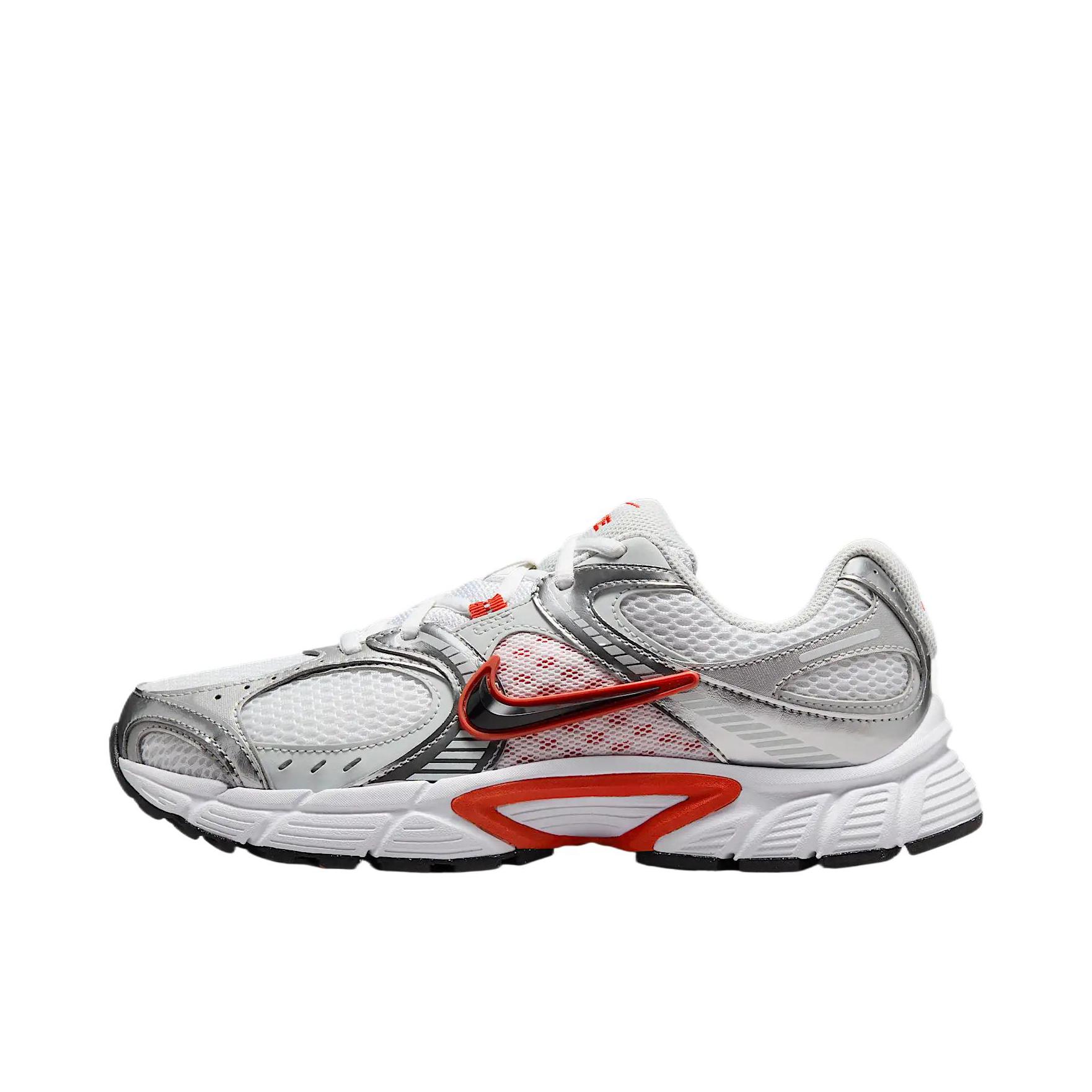 推荐商品：Nike V5 RNR 跑鞋 复古防滑耐磨透气低帮舒适百搭支撑轻便训练抓地贴合圆头 灰色/红色