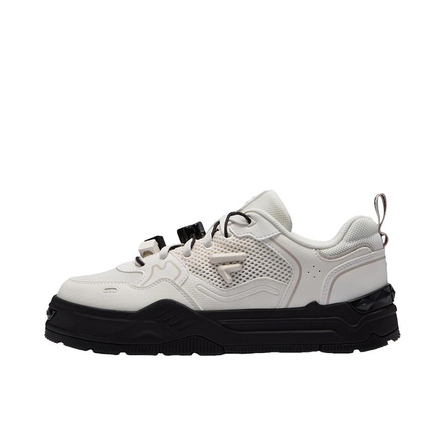 推荐商品：FILA/斐乐 BIANCO FLAT 板鞋 低帮百搭舒适增高轻便 女款/雪白色