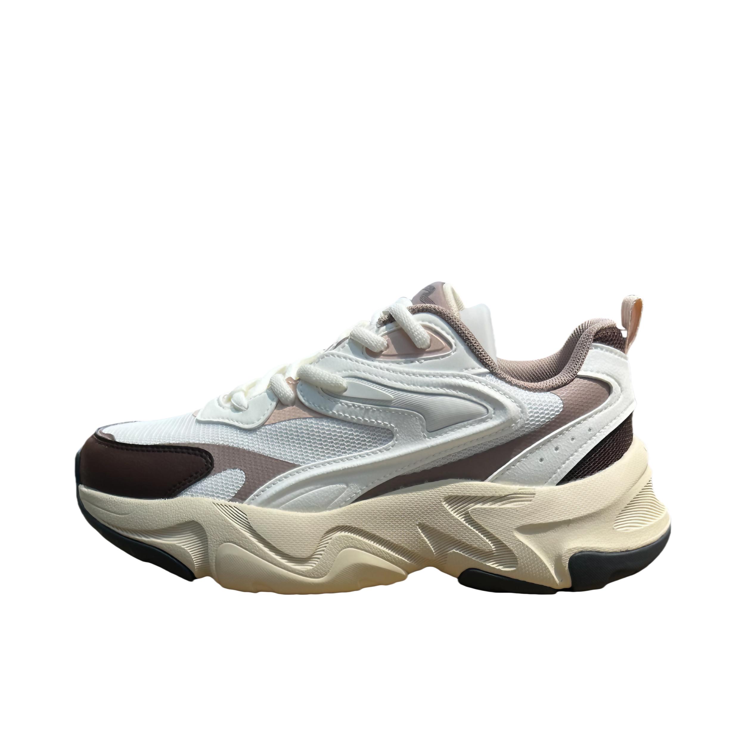 推荐商品：鸿星尔克 老爹鞋 透气休闲百搭时尚 12125302414 女款/微晶白/咖啡