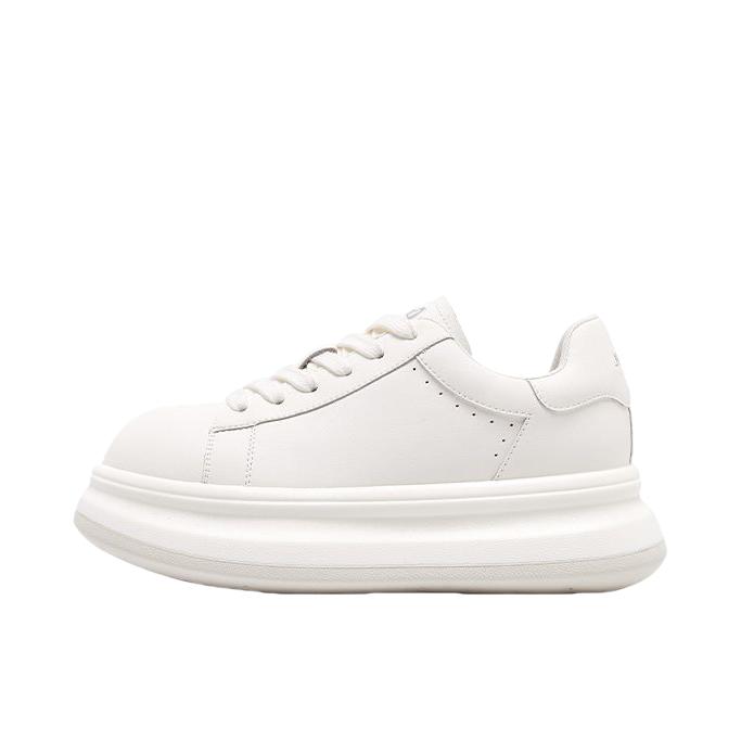 推荐商品：Lee Cooper 板鞋 真皮百搭透气厚底 LCQBCA2253083 女款/米白色
