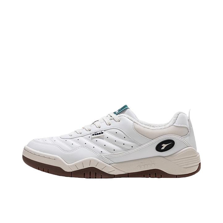 推荐商品：Diadora Action Flash 板鞋 复古休闲轻便透气 白色/金色