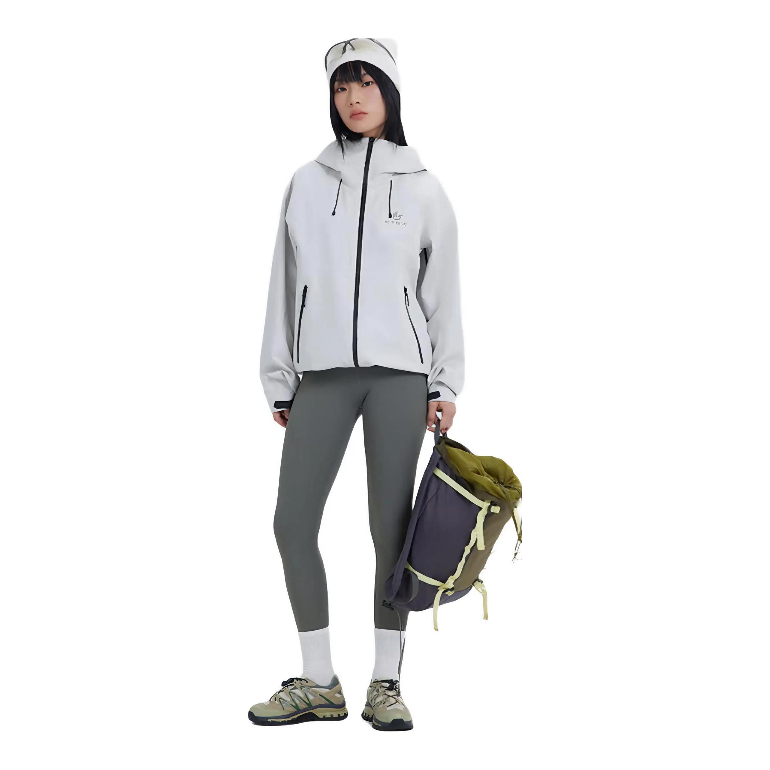 推荐商品：美特斯邦威 山系列防风保暖连帽冲锋衣 736402 玉羽白