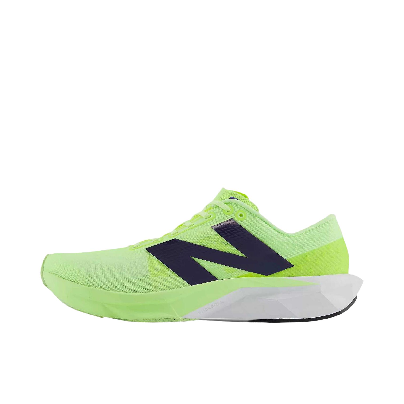 推荐商品：New Balance Fuelcell Pulse v1 跑鞋 防滑舒适平跟圆头 B宽/女款/碱性绿/含波森莓 
