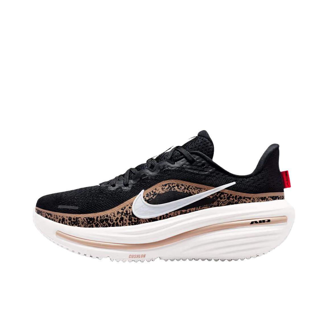 推荐商品：Nike Winflo 12 跑鞋 透气系带圆头防滑 女款/黑色/白色