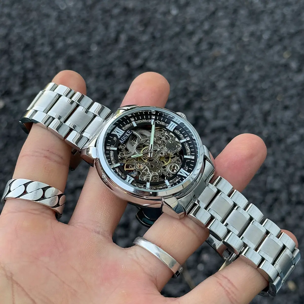 识货商品介绍图