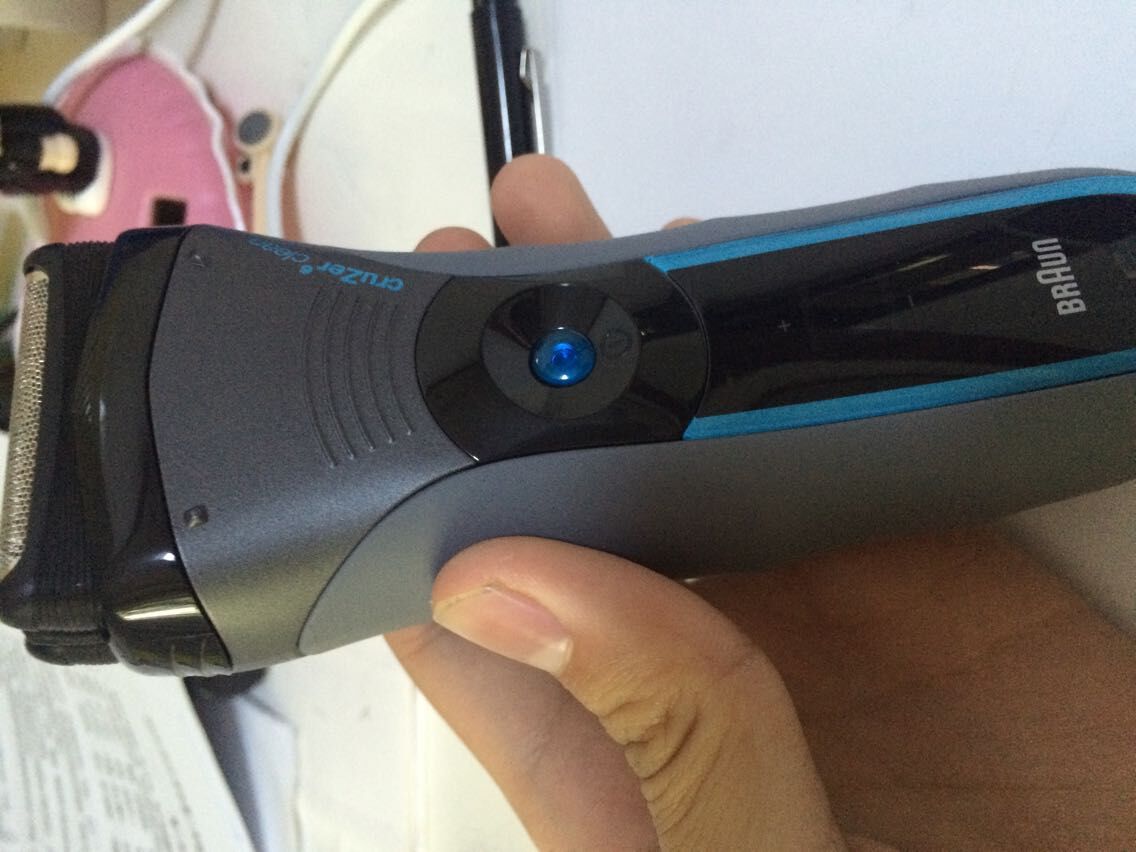 型男必备brauncruzer6往复式电动剃须刀晒单