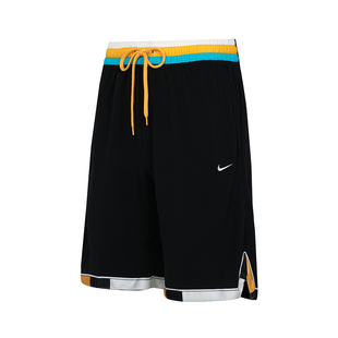 Nike  刺绣速干运动短裤