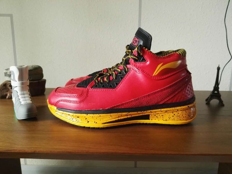 李宁韦德签名鞋2代