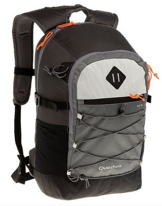 黑色好价!迪卡侬quechua户外双肩背包23l