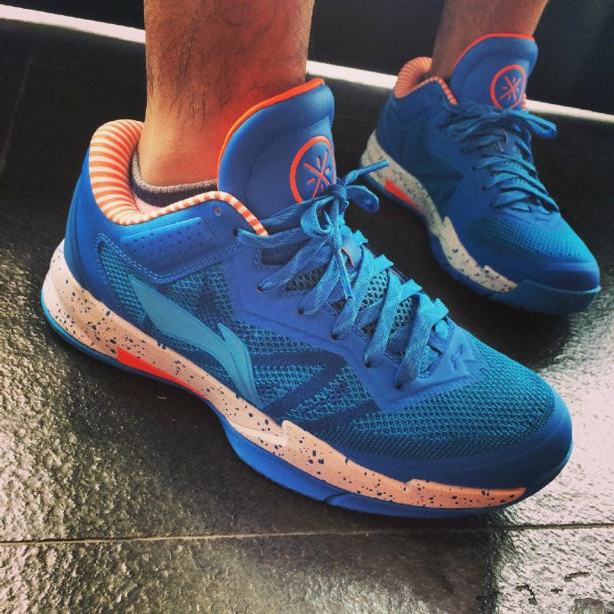 李宁篮球系列科普-----队尚(wade all in team)系列