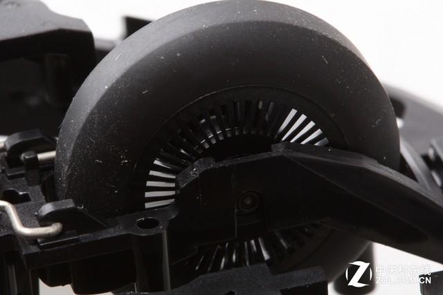 一代不如一代 罗技G402游戏鼠标拆解 