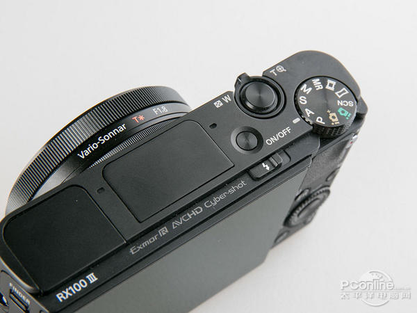 索尼黑卡™RX100 III