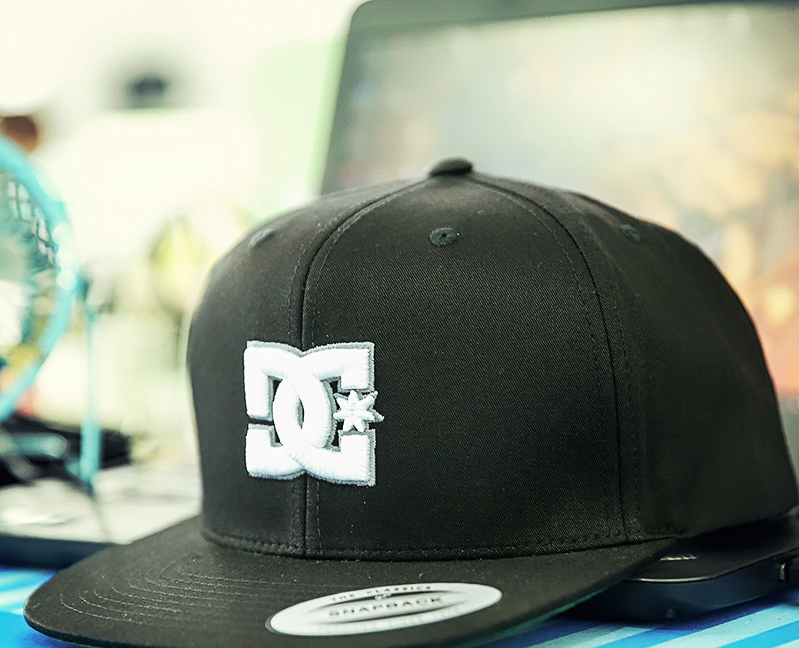 限时三免一:dcshoecousa男女运动休闲嘻哈棒球帽