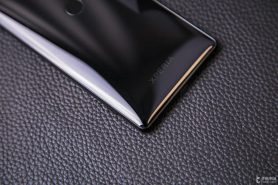 索尼XZ2评测：温润外表下的SONY式执着