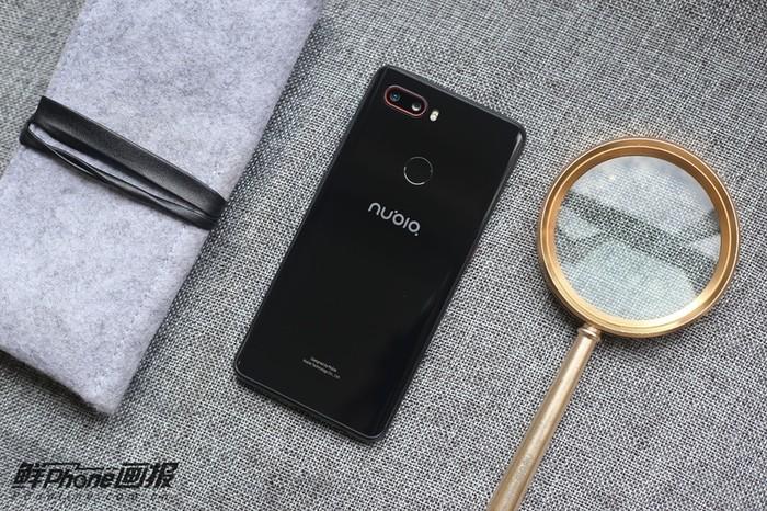 努比亚Z18mini