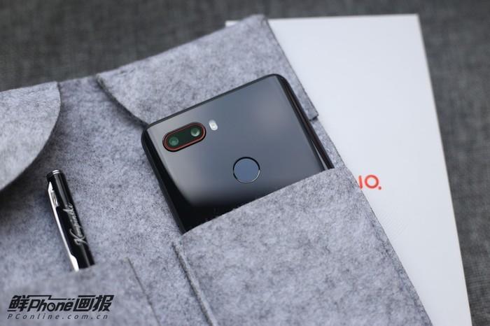 努比亚Z18mini