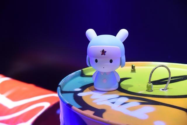 小米生态链又一智能新玩伴--米兔卡片学习机体验