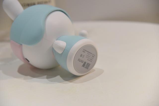 小米生态链又一智能新玩伴--米兔卡片学习机体验