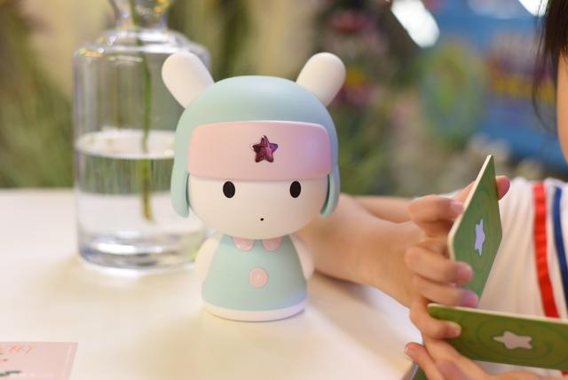 小米生态链又一智能新玩伴--米兔卡片学习机体验