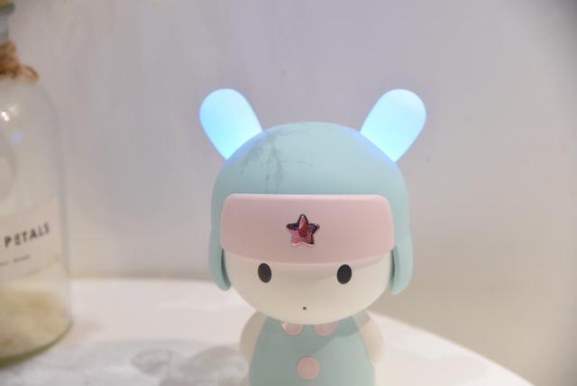 小米生态链又一智能新玩伴--米兔卡片学习机体验