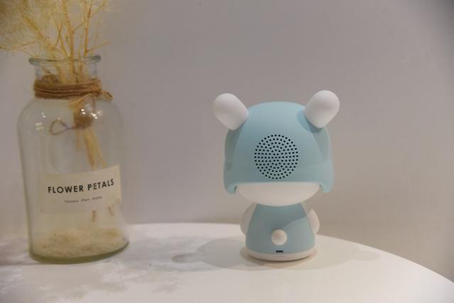 小米生态链又一智能新玩伴--米兔卡片学习机体验