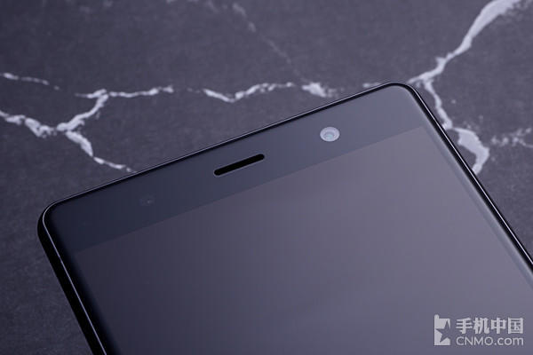 索尼Xperia XZ2 Premium