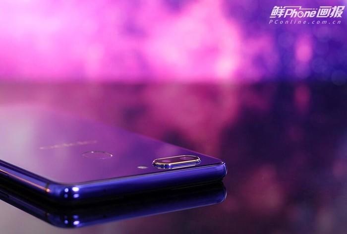 OPPO R15