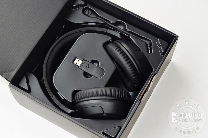 【图片5】持久续航 放飞自由——HyperX Cloud Flight天箭无线游戏耳机体验