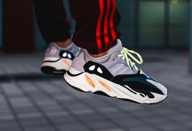 Yeezy 700,Yeezy,B75571 B75571 市场价较昨日小幅上涨，Yeezy 700 的货量到底有多少？