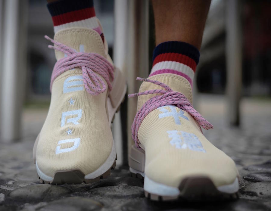 adidas,NMD Hu NERD  带有汉字刺绣！日本限定 NMD Hu NERD 上脚很美！